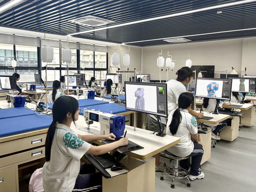 人工智能如何成為課堂標(biāo)配？探訪(fǎng)國(guó)家級(jí)智慧教育示范區(qū)的實(shí)踐與啟示